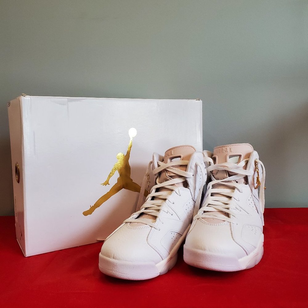 Women's Air Jordan 6 Retro 'Gold Hoops'  Size 10